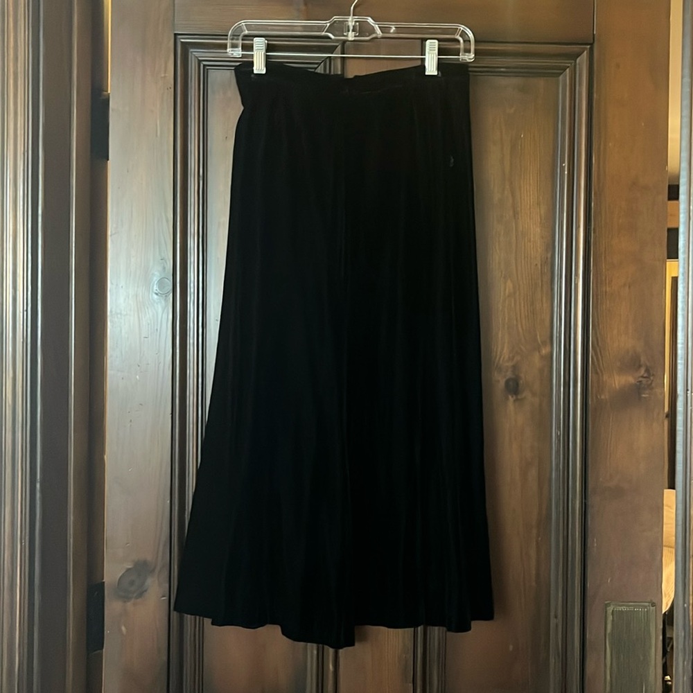 PARTIQUE Black velvet skirt